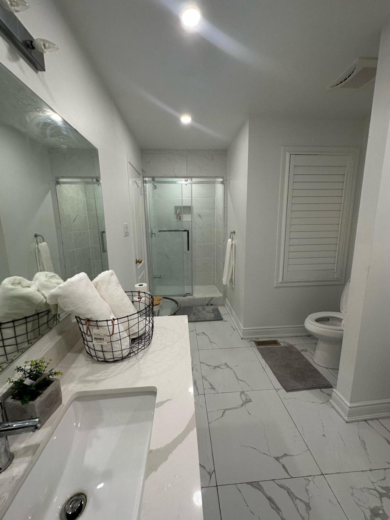 Luxury Home In Toronto Миссиссага Экстерьер фото