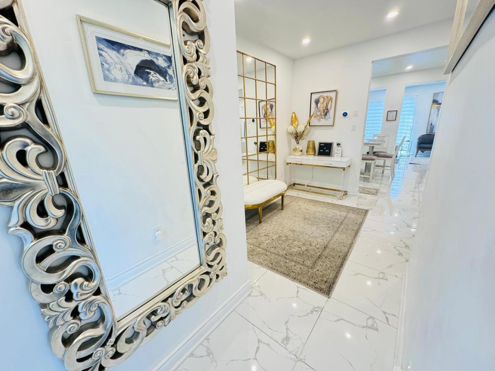 Luxury Home In Toronto Миссиссага Экстерьер фото